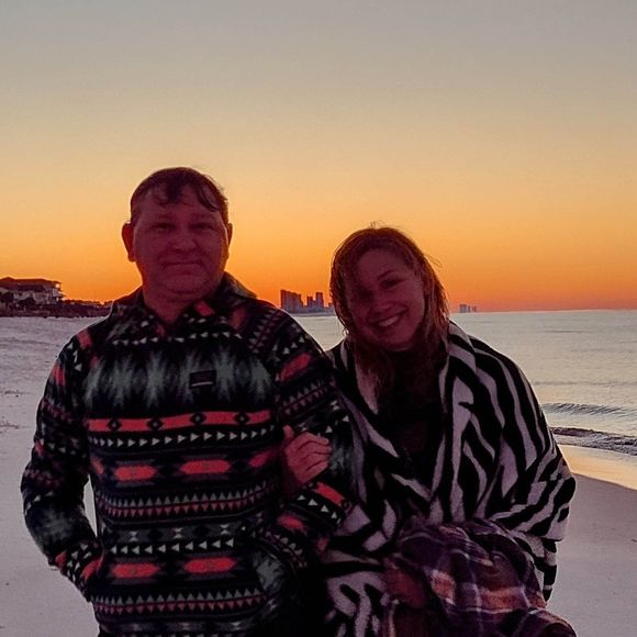 Meet your Posher, Julie - Picture 1 of 1